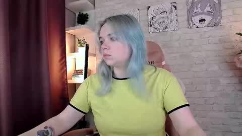 Snapshot of fancybella chatting on October 2025 10:32:02 AM Bella online show from October 2025 10:32:02 AM