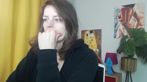 Nadine online show from November 2025 05:50:02 AM