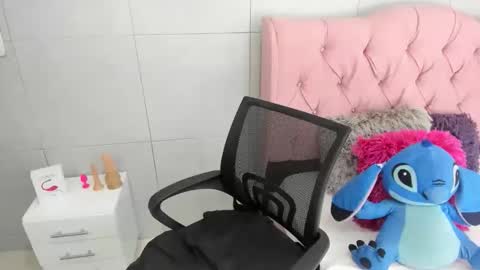 FANNY online show from December 2025 01:22:02 AM