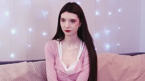 Kim online show from January 2025 04:18:01 PM