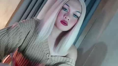 DANIELLA - DONT FORGET TO GIVE ME A THUMBSU UP online show from March 2026 10:58:02 PM