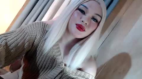 Snapshot of fantasticcock69_daniella chatting on June 2026 05:27:01 PM DANIELLA - DONT FORGET TO GIVE ME A THUMBSU UP online show from June 2026 05:27:01 PM