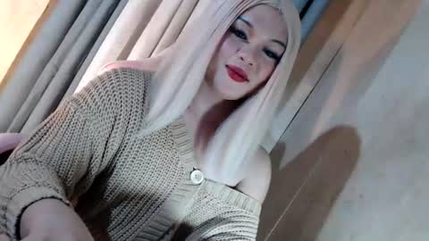 Snapshot of fantasticcock69_daniella chatting on June 2026 05:34:01 AM DANIELLA - DONT FORGET TO GIVE ME A THUMBSU UP online show from June 2026 05:34:01 AM