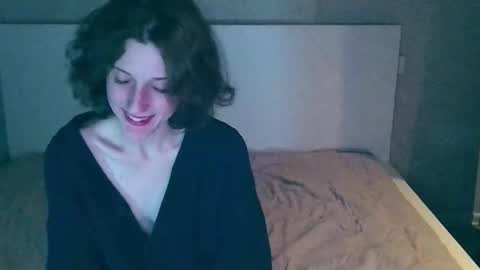 Snapshot of fapputa chatting on October 2025 12:11:02 AM Kira online show from October 2025 12:11:02 AM