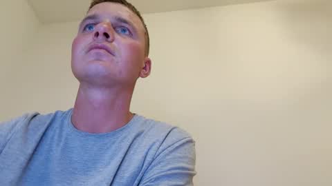 Snapshot of farafonoff chatting on November 2025 07:56:02 PM farafonoff online show from November 2025 07:56:02 PM