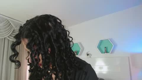 Farah online show from February 2026 12:12:01 PM