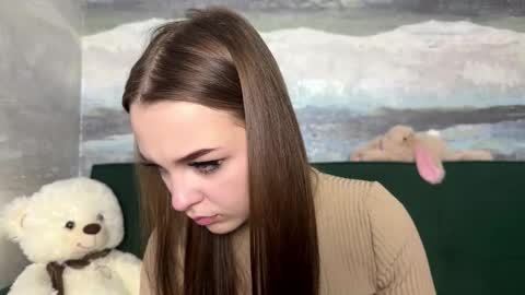 Snapshot of farahmantifel chatting on November 2025 12:33:01 PM Anna Scovich online show from November 2025 12:33:01 PM