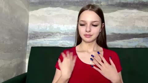 Snapshot of farahmantifel chatting on November 2025 12:39:02 PM Anna Scovich online show from November 2025 12:39:02 PM