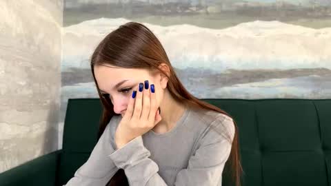 Snapshot of farahmantifel chatting on December 2025 11:04:02 AM Anna Scovich online show from December 2025 11:04:02 AM