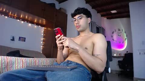 farid_24 online show from March 2026 03:21:02 AM