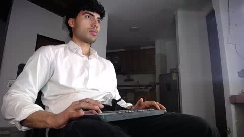 farid_24 online show from March 2026 03:01:02 AM