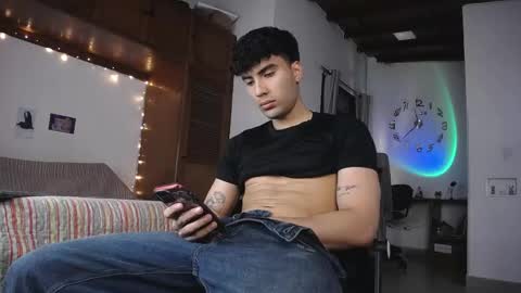 farid_24 online show from April 2026 04:35:01 AM