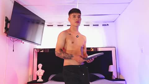 farid_jake_ online show from March 2025 07:06:02 PM