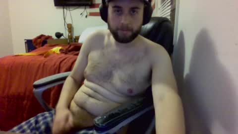 Snapshot of farmboy2398 chatting on December 2024 01:36:02 AM farmboy2398 online show from December 2024 01:36:02 AM