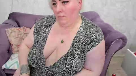 fashiona online show from February 2025 12:22:02 AM