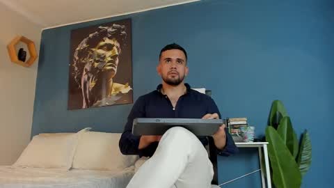 M A T  T E O online show from February 2025 08:10:01 PM