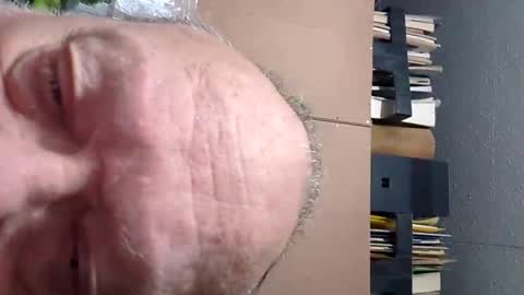 Fred. online show from October 2025 09:10:02 AM