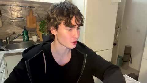 Snapshot of faustfrost chatting on November 2025 11:38:01 PM Faust online show from November 2025 11:38:01 PM