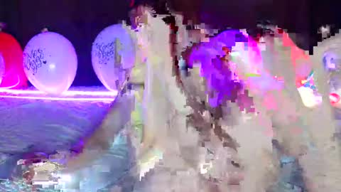 Snapshot of favorite_hare chatting on February 2025 10:50:01 PM Student online show from February 2025 10:50:01 PM