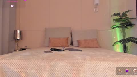 Snapshot of fay_miller2 chatting on September 2025 10:47:01 PM welcome to my world  online show from September 2025 10:47:01 PM