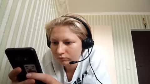 Snapshot of faymicale chatting on June 2026 12:42:02 PM Jenny online show from June 2026 12:42:02 PM