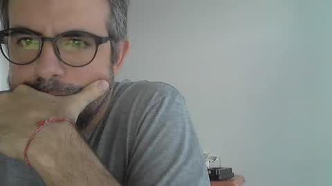 Snapshot of fedeglobos chatting on January 2025 02:25:02 PM fedeGLOBOS online show from January 2025 02:25:02 PM