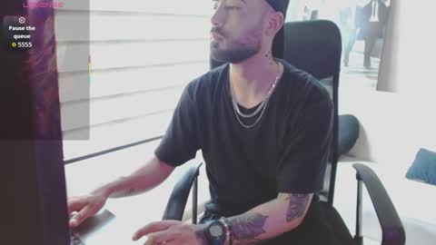 Snapshot of federico_ojitosverdes chatting on January 2026 04:34:01 PM Federico Ofarrel online show from January 2026 04:34:01 PM