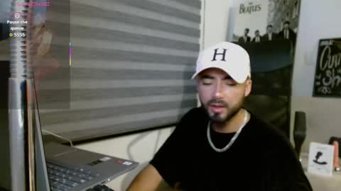 Snapshot of federico_ojitosverdes chatting on February 2026 06:17:02 AM Federico Ofarrel online show from February 2026 06:17:02 AM