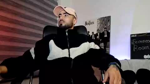 Snapshot of federico_ojitosverdes chatting on February 2026 02:10:01 AM Federico Ofarrel online show from February 2026 02:10:01 AM