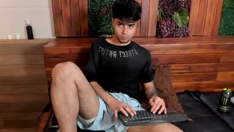 Snapshot of fedeviale chatting on July 2026 04:19:01 AM Fede online show from July 2026 04:19:01 AM