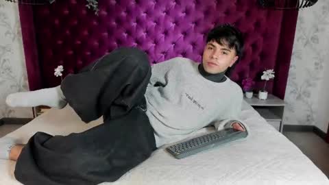 Snapshot of fedeviale chatting on July 2026 04:04:01 AM Fede online show from July 2026 04:04:01 AM
