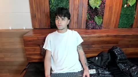Snapshot of fedeviale chatting on July 2026 04:17:02 AM Fede online show from July 2026 04:17:02 AM
