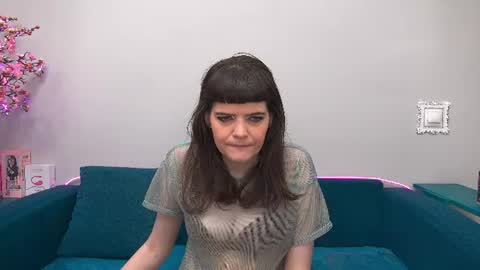 Snapshot of feelsgoodwoman chatting on June 2026 12:13:01 AM Laura online show from June 2026 12:13:01 AM