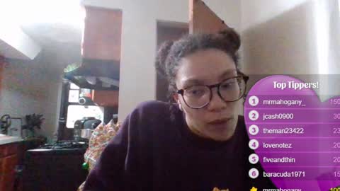 Snapshot of feetnymph chatting on January 2025 01:20:01 PM Soley online show from January 2025 01:20:01 PM