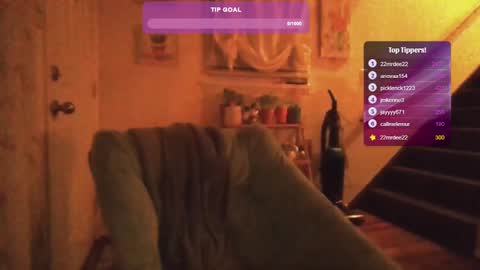 Snapshot of feetnymph chatting on March 2025 12:10:02 AM Soley online show from March 2025 12:10:02 AM