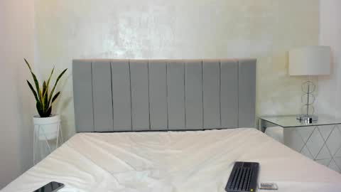 felicia_whitee online show from October 2025 03:10:01 PM