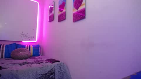 felina online show from March 2025 04:49:02 AM