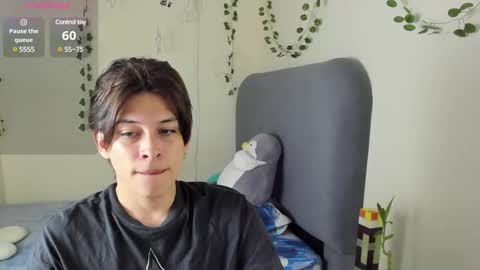 Snapshot of felix_leex chatting on January 2025 07:20:01 PM Felix leex online show from January 2025 07:20:01 PM