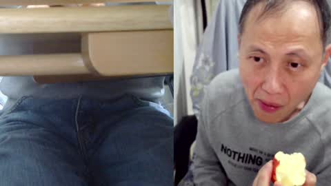 Snapshot of felixlau chatting on December 2024 12:24:01 PM felixlau online show from December 2024 12:24:01 PM