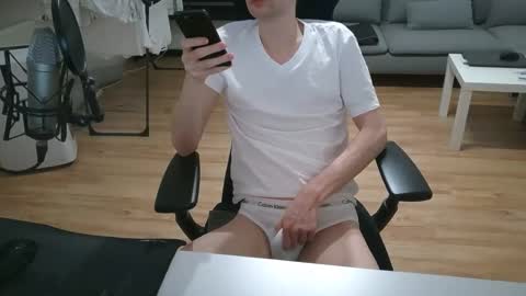 Snapshot of felixsagg chatting on December 2024 05:55:01 PM felixsagg online show from December 2024 05:55:01 PM