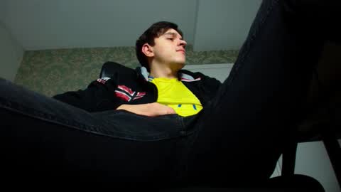 Snapshot of felixstark chatting on September 2025 05:01:02 AM FelixStark online show from September 2025 05:01:02 AM