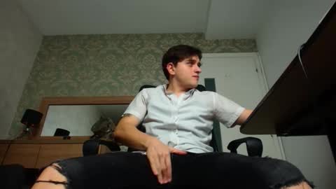 Snapshot of felixstark chatting on October 2025 04:20:02 AM FelixStark online show from October 2025 04:20:02 AM