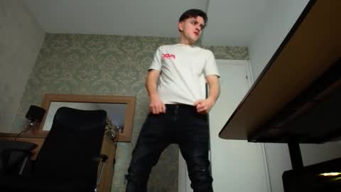 Snapshot of felixstark chatting on October 2025 05:52:01 AM FelixStark online show from October 2025 05:52:01 AM