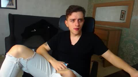 Snapshot of felixstark chatting on December 2025 04:53:02 AM FelixStark online show from December 2025 04:53:02 AM