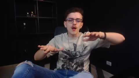 Snapshot of felixstark chatting on June 2026 04:14:02 AM FelixStark online show from June 2026 04:14:02 AM