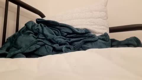 Snapshot of femboycute21 chatting on February 2026 01:04:01 PM femboycute21 online show from February 2026 01:04:01 PM