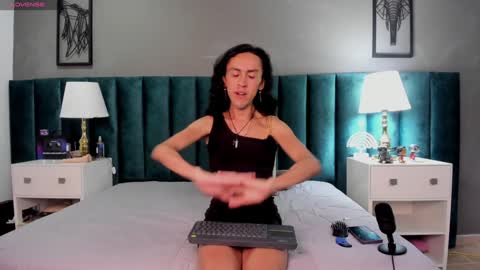 Snapshot of fenix_karoll chatting on January 2025 12:05:02 AM Karol online show from January 2025 12:05:02 AM