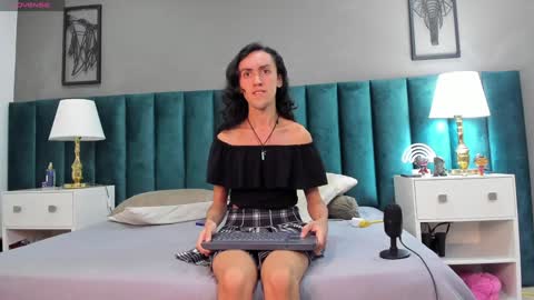 Snapshot of fenix_karoll chatting on February 2025 04:10:01 AM Karol online show from February 2025 04:10:01 AM