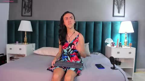 Snapshot of fenix_karoll chatting on March 2025 05:08:01 AM Karol online show from March 2025 05:08:01 AM