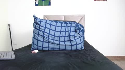 Snapshot of ferb_blackwood chatting on February 2025 09:00:02 AM Ferb Blackwood online show from February 2025 09:00:02 AM